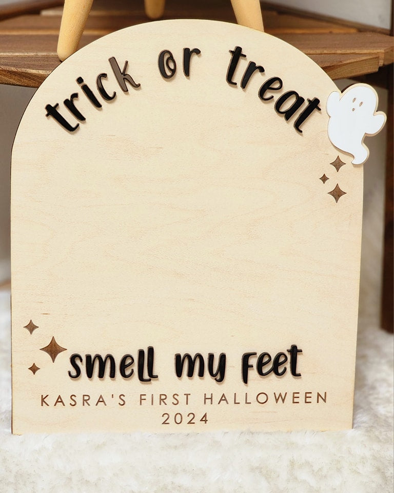 Halloween Foot & Hand Print Decor Signs