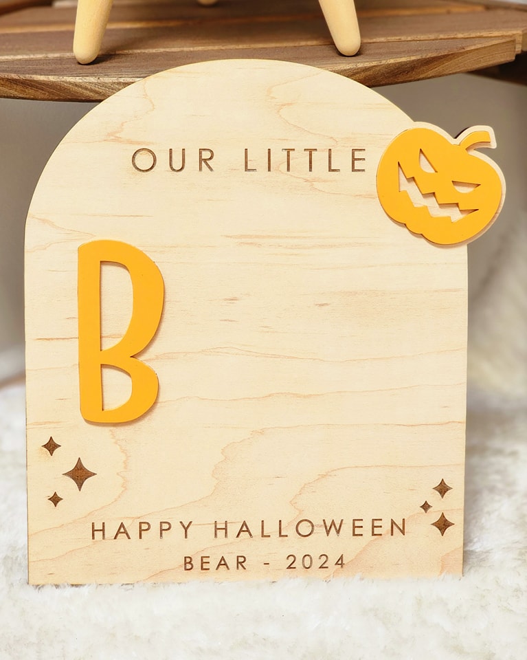 Halloween Foot & Hand Print Decor Signs